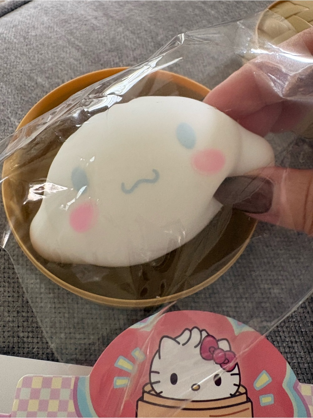 Cinamaroll Hello Kitty & Friends Mystery Squishy Dumpling Glowing Edition
